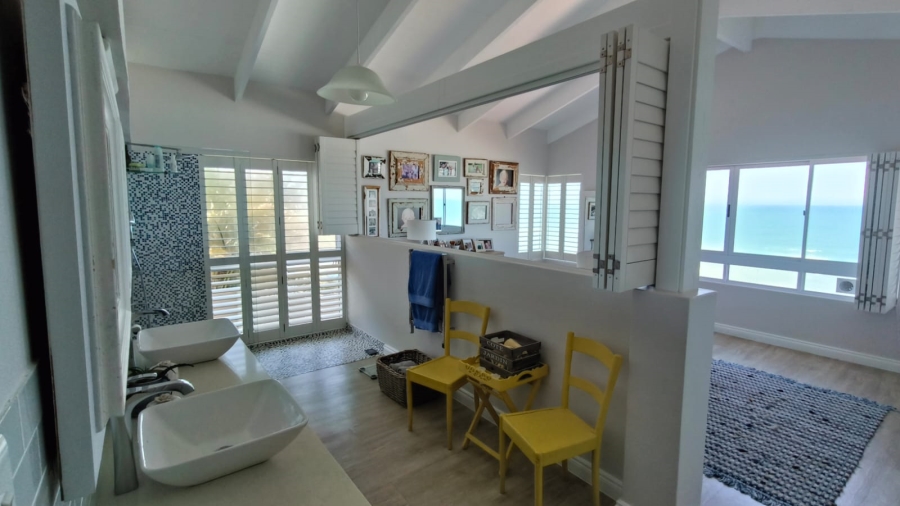 4 Bedroom Property for Sale in Dana Bay Western Cape